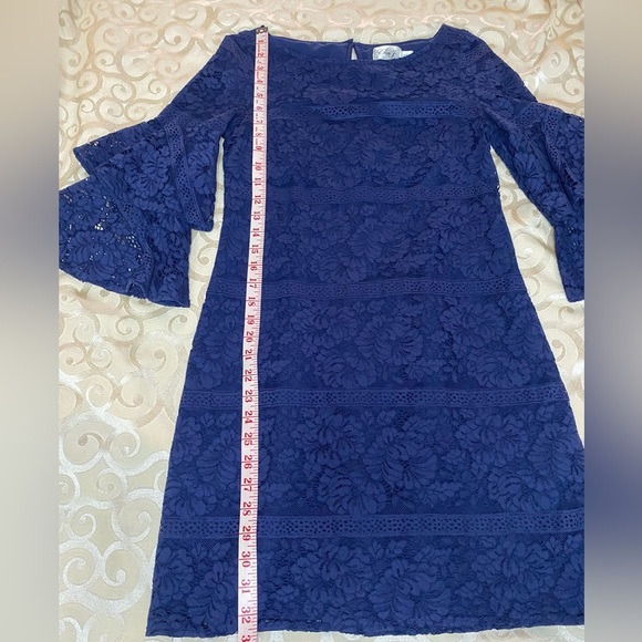 Eliza J Size 2 Navy Blue Lace Sheath Dress Fully Lined Bell Sleeves GUC … - Picture 6 of 15